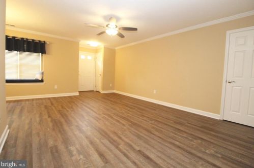 67 Wyndham Pl, Trenton NJ  08691-3125 exterior