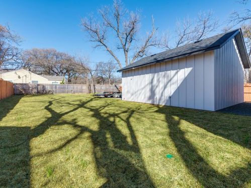 1821 Sylvania Ave, Fort Worth TX  76111-2740 exterior