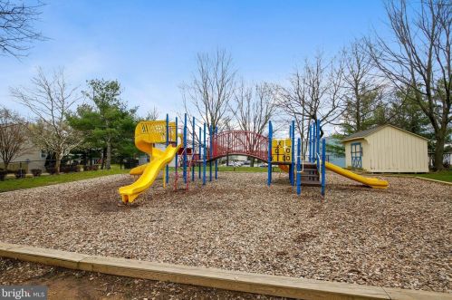 2923 Hickory Leaf Way, Silver Spring MD 20904-6701 exterior