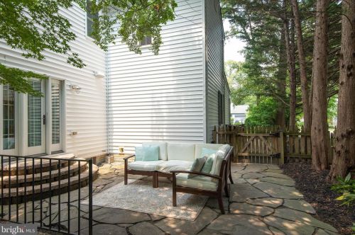 255 Lower Magothy Beach Rd, Severna Park MD  21146-2118 exterior