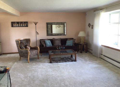 916 Winston Dr, Melrose Park, IL 60160-2209