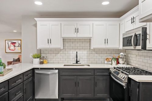 4801 Selkirk Dr, Fort Worth TX  76109-5043 exterior