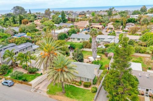 826 Arden Dr, Encinitas, CA 92024-4507