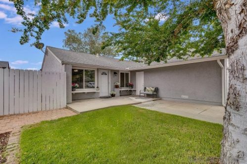 3759 Via De Anza, San Marcos, CA 92078-2322