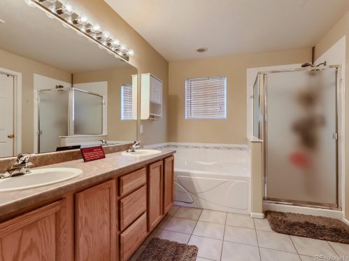 1415 Dayton Ct, Denver CO  80247-7338 exterior