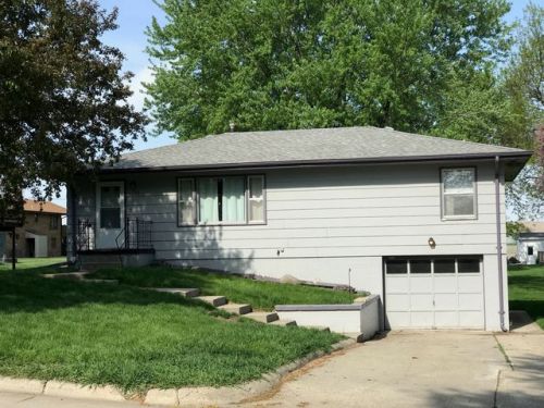 304 Slaughter Ave, Pender, NE 68047-5005