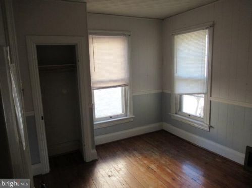 320 Middle St, Hanover PA 17331-3746 exterior