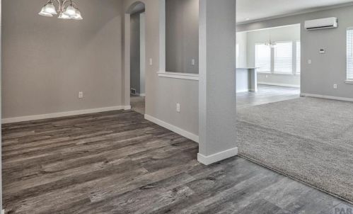 517 Chadwick Dr, Pueblo, CO 81007-1375