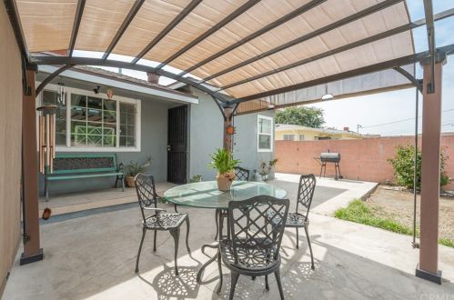 526 Buttonwood St, Anaheim CA  92805-2225 exterior