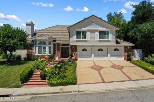 1301 Tottenham Ct, Calabasas, CA 91377-4732