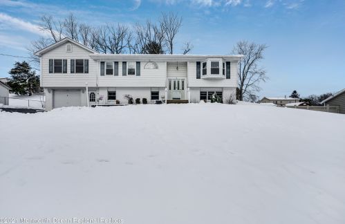 6 Albany Ave, Jackson Twp, NJ 08527-1604
