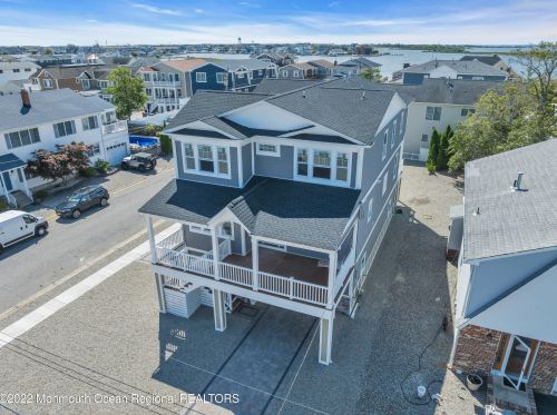 19 Sturgis Rd, Lavallette NJ 08735-2843 exterior