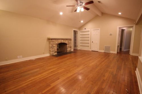 2206 10th St, Austin TX  78702-3502 exterior