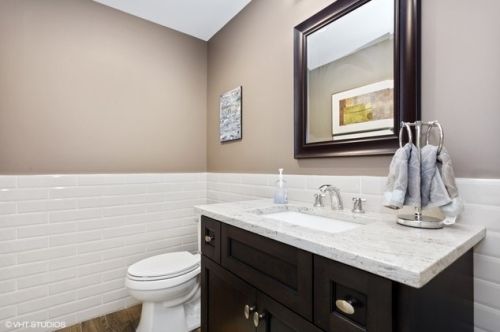 26 Golf Ave, Willowbrook IL  exterior