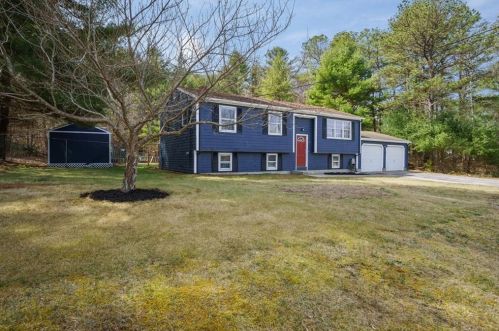 10 Debra Dr, Richmond, RI 02812-1008