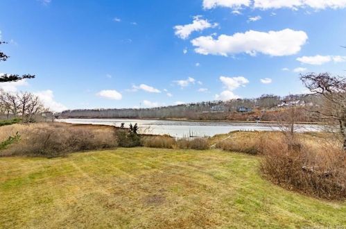 14 Gada Rd, Niantic, CT 06357-1743