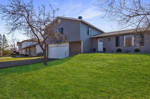 862 Shorewood Dr, Hanover Park, IL 60103-4756