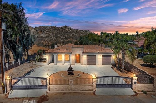 17740 Nandina Ave, Riverside CA  92504-8929 exterior