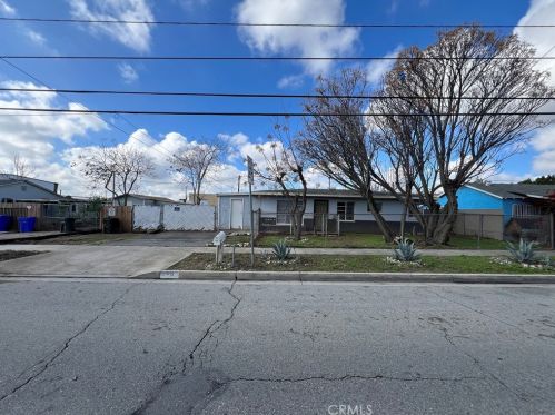 148 Lilac Ave, Rialto, CA 92376-5733