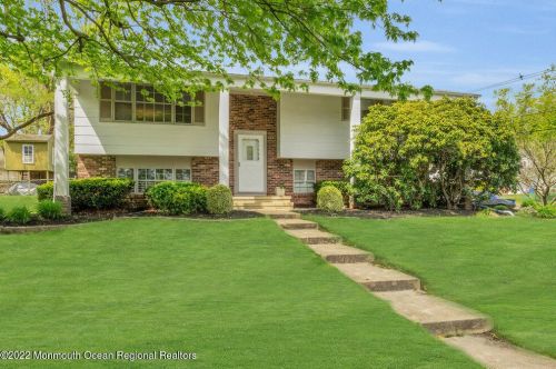 67 Forest Dr, Jackson Twp, NJ 08527-1530