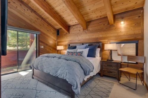117 Basque Dr, Truckee CA  96161-3907 exterior