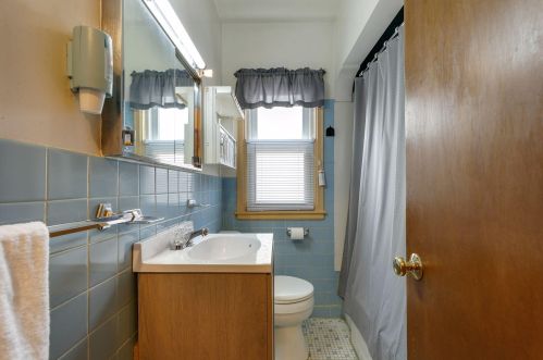 1611 Chelsea St, Saint Paul MN  55108-2214 exterior