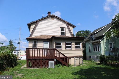 26 Crescent Blvd, Camden NJ  08108-1042 exterior