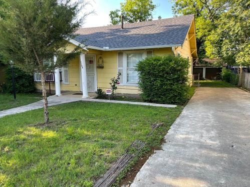 3105 Burchill Rd, Fort Worth TX  76105-3313 exterior