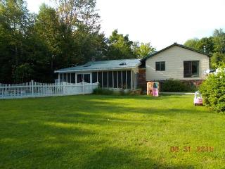 59 Beechwood Dr, Cornish, NH 03745-4400