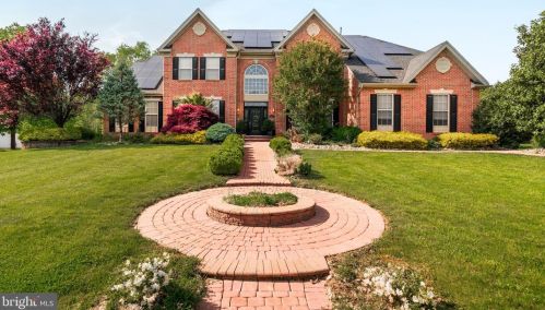 6 Azalea Dr, Lumberton Township, NJ 08048-5238