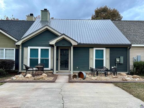 130 Somerset Dr, Warner Robins, GA 31088-6331