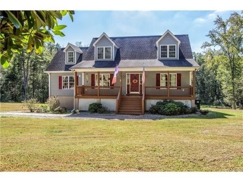 10300 Mattoax Ln, Amelia, VA 23002-4108