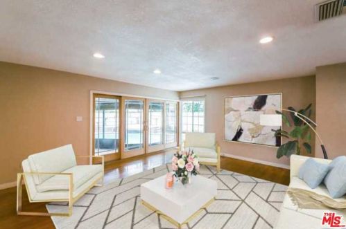 2424 Candlewood St, Lakewood, CA 90712-2102