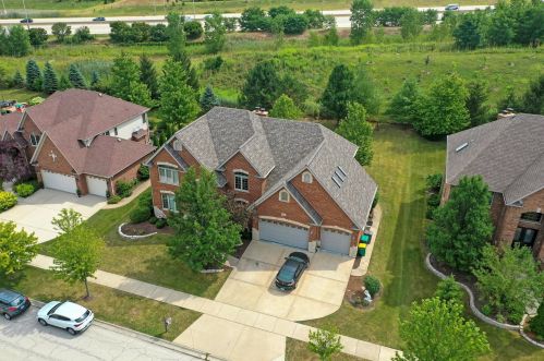 12465 Thornberry Dr, Lemont IL  60439-4616 exterior