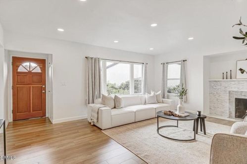 2919 El Caminito, Glendale CA  91214-2006 exterior