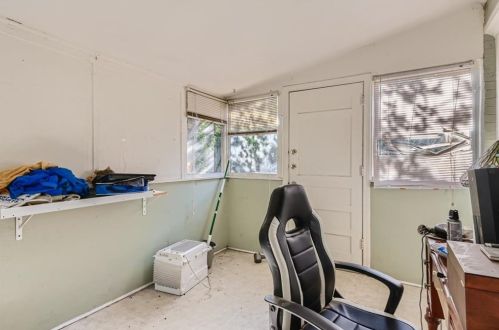 1301 Alegria Rd, Austin TX  78757-3217 exterior