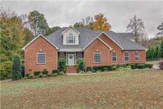 2061 Turkey Creek Loop, Tullahoma, TN 37388-7029