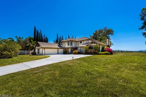 8079 Golden Star Ave, Riverside CA  92506-5710 exterior