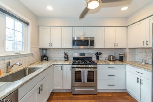 605 Tulsa Ct, Hackettstown NJ  07840-1694 exterior