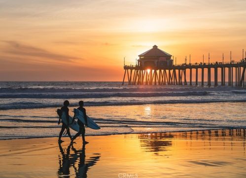 624 15th St, Huntington Beach CA  92648-4048 exterior