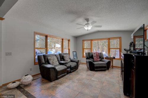 5869 Fernwood St, Saint Paul MN  55126-8405 exterior