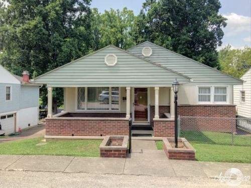 6219 Walmott Dr, Huntington WV  25705-2437 exterior