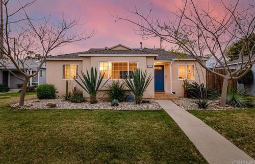 6731 Jellico Ave, Van Nuys, CA 91406-5320