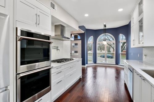 2749 Carmel Dr, Carrollton TX exterior