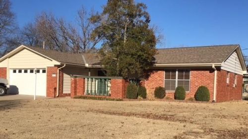 107 Wilshire Blvd, Angola, KS 67337-2544