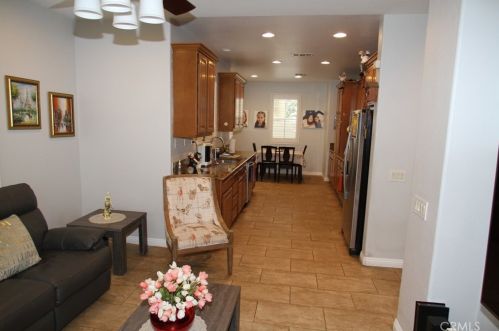 2660 Madison Cir, Anaheim CA  92801-4954 exterior