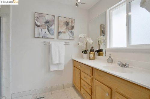 23 Kirkwood Ct, Concord CA  94521-1427 exterior