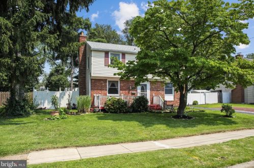 234 Hendrickson Ave, Beverly, NJ 08010-2024