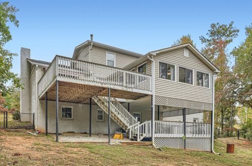 8953 Dornoch Cir, Winston GA  30187-1263 exterior