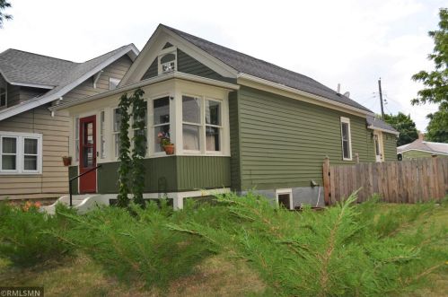 835 Juno Ave, Saint Paul MN  55102-3821 exterior